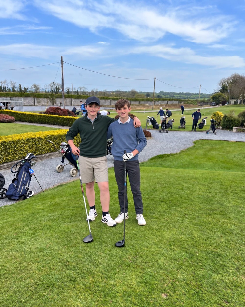 Two Interlanguage students on a golf course in the United Kingdom